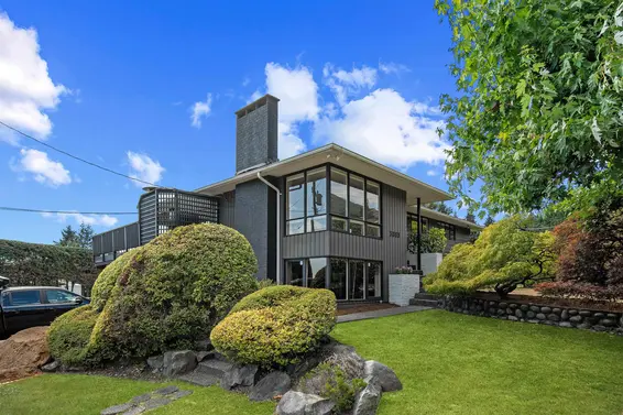 3883 Delbrook Avenue, North Vancouver For Sale - image 26