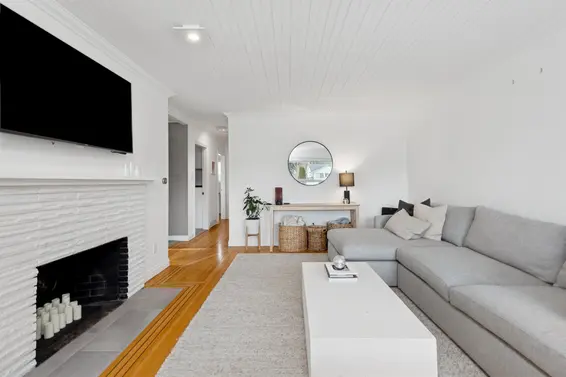 1425 William Avenue, North Vancouver For Sale - image 6