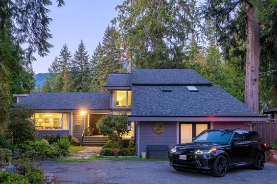 4128 Virginia Crescent, North Vancouver
