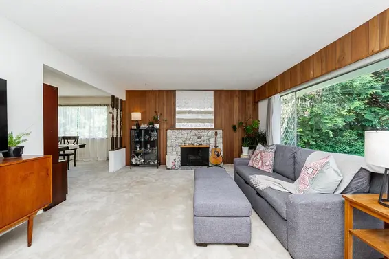 1453 Coleman Street, North Vancouver For Sale - image 2