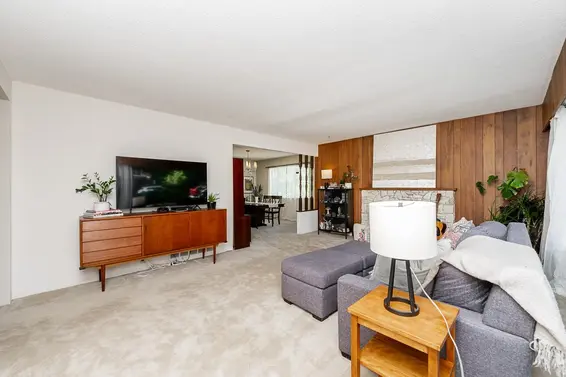 1453 Coleman Street, North Vancouver For Sale - image 3