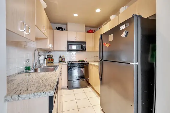 1403 120 West 16th Street, North Vancouver For Sale - image 14