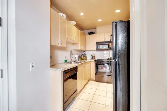 1403 120 West 16th Street, North Vancouver For Sale - image 16