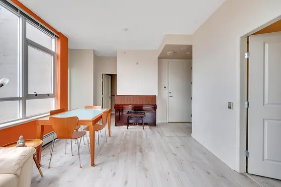 1403 120 West 16th Street, North Vancouver For Sale - image 8