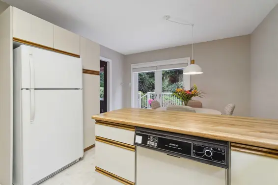 4334 Hoskins Road, North Vancouver For Sale - image 8