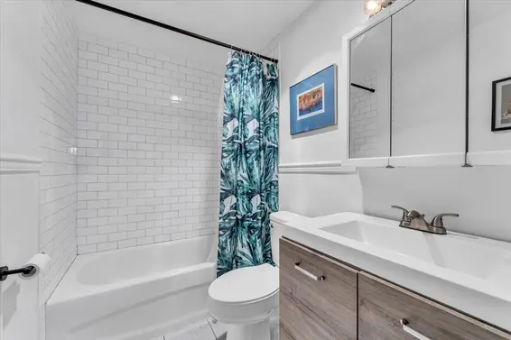 201 120 East 4th Street, North Vancouver For Sale - image 24