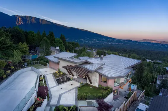 1060 Crestline Road, West Vancouver For Sale - image 2