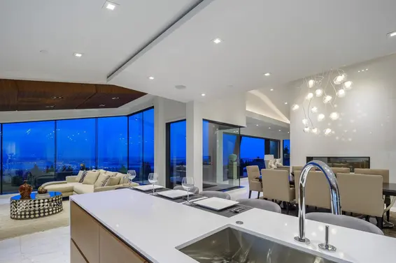 1060 Crestline Road, West Vancouver For Sale - image 5