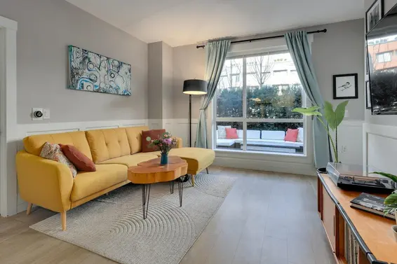 106 625 East 3rd Street, North Vancouver For Sale - image 2