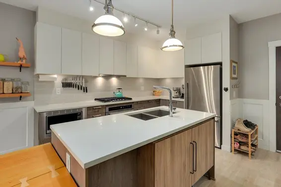 106 625 East 3rd Street, North Vancouver For Sale - image 8