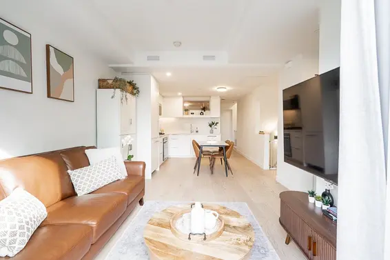 109 650 East 2nd Street, North Vancouver For Sale - image 3