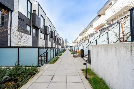 109 650 East 2nd Street, North Vancouver For Sale - image 32