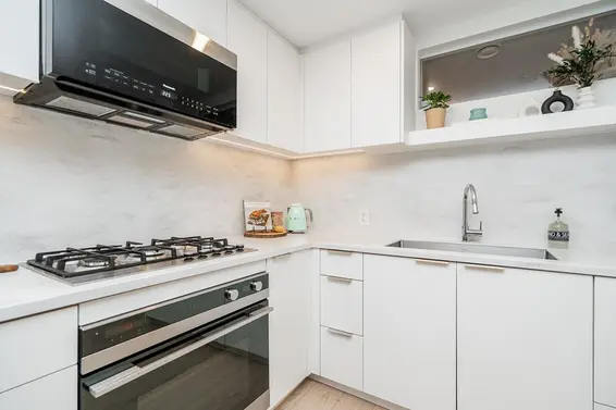 109 650 East 2nd Street, North Vancouver For Sale - image 8