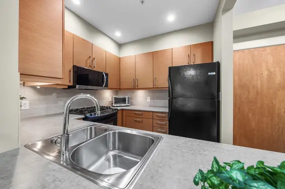 208 188 West 29 Street, North Vancouver For Sale - image 10