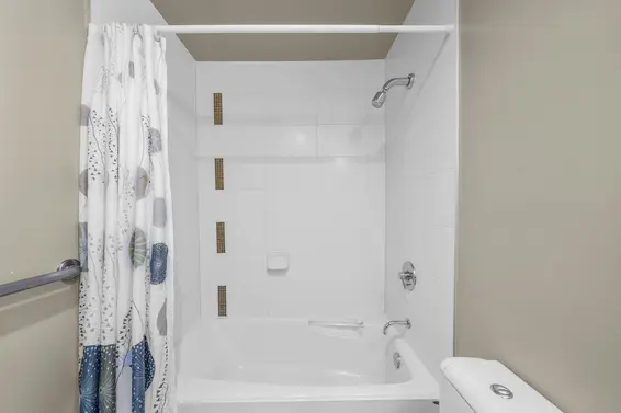 208 188 West 29 Street, North Vancouver For Sale - image 31