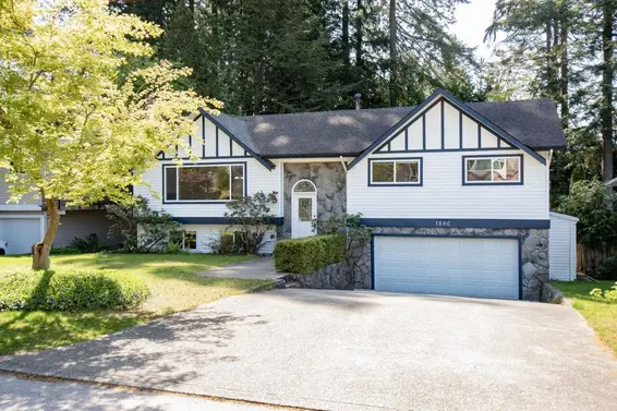 1886 Layton Drive, North Vancouver