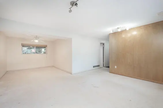1886 Layton Drive, North Vancouver For Sale - image 22