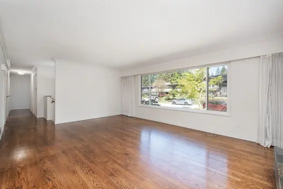 1886 Layton Drive, North Vancouver For Sale - image 3