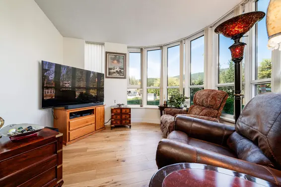 105 995 Roche Point Drive, North Vancouver For Sale - image 4