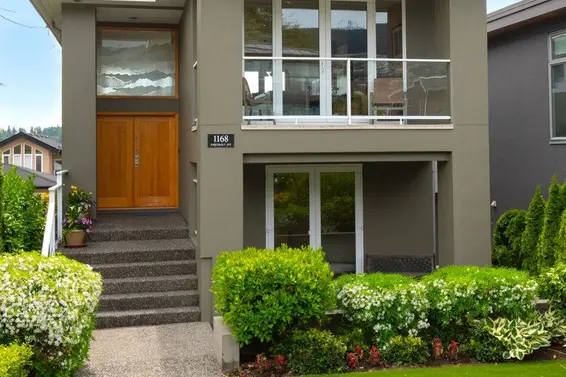 1168 Esquimalt Avenue, West Vancouver