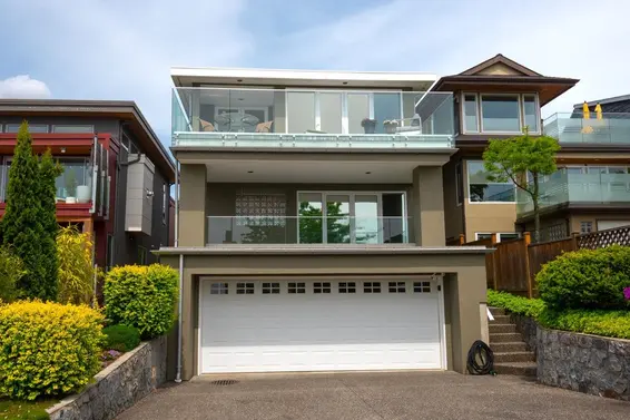 1168 Esquimalt Avenue, West Vancouver For Sale - image 2
