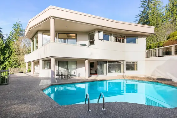 2490 Westhill Court, West Vancouver
