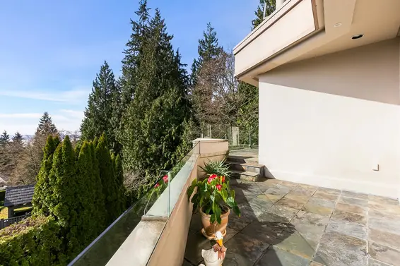 2490 Westhill Court, West Vancouver For Sale - image 24