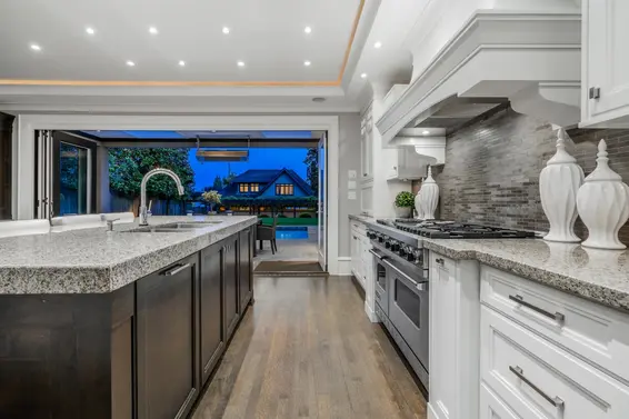 2312 Kings Avenue, West Vancouver For Sale - image 4