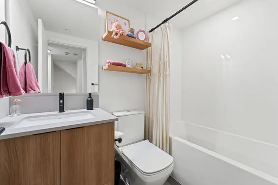 7 533 East 3rd Street, North Vancouver For Sale - image 27