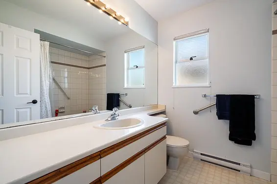 836 Roche Point Drive, North Vancouver For Sale - image 12