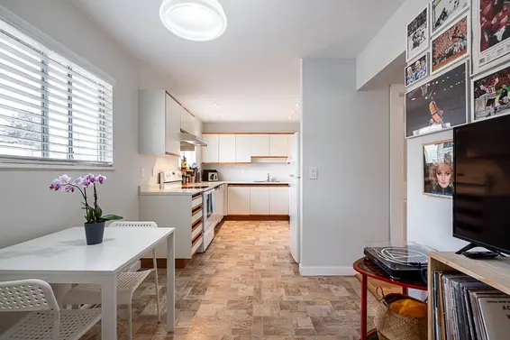 836 Roche Point Drive, North Vancouver For Sale - image 5