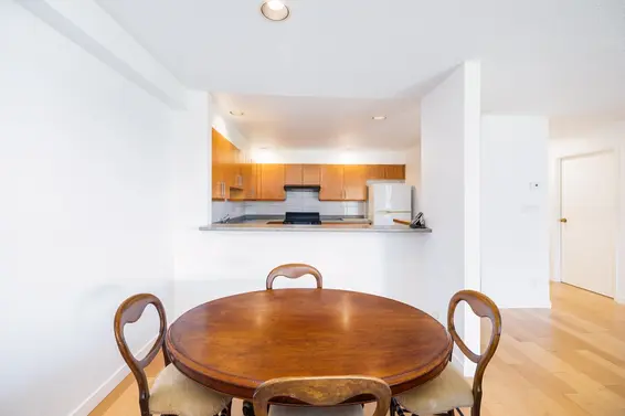 1206 33 Chesterfield Place, North Vancouver For Sale - image 23
