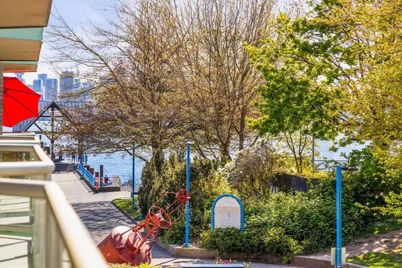 1206 33 Chesterfield Place, North Vancouver For Sale - image 8