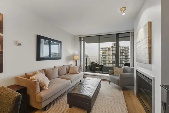 1102 151 West 2nd Street, North Vancouver For Sale - image 2