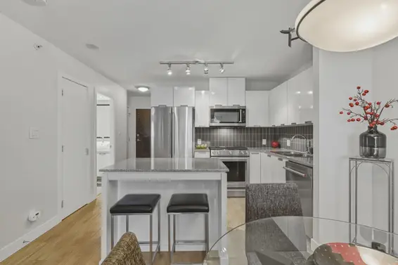 1102 151 West 2nd Street, North Vancouver For Sale - image 4