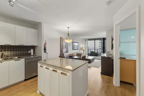 1102 151 West 2nd Street, North Vancouver For Sale - image 6