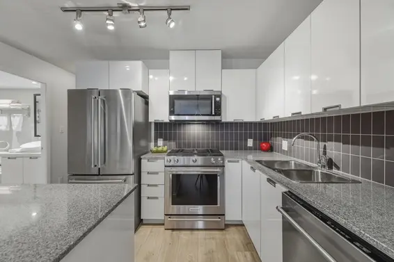 1102 151 West 2nd Street, North Vancouver For Sale - image 7