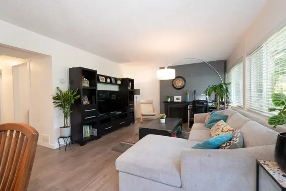 2765 Westview Drive, North Vancouver For Sale - image 7