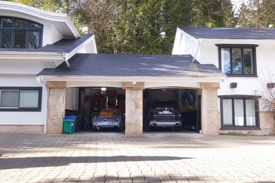 335 Southborough Drive, West Vancouver For Sale - image 2