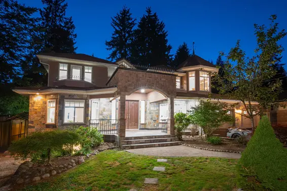 1219 Arborlynn Drive, North Vancouver