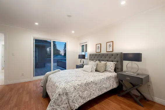 1219 Arborlynn Drive, North Vancouver For Sale - image 30