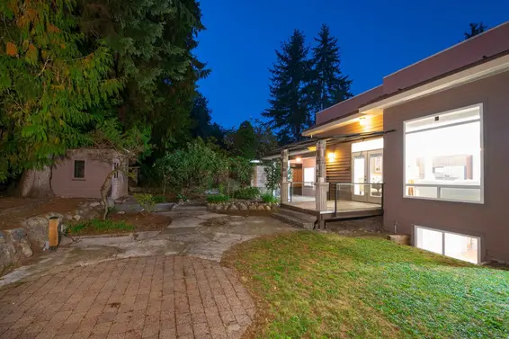 1219 Arborlynn Drive, North Vancouver For Sale - image 38