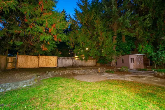 1219 Arborlynn Drive, North Vancouver For Sale - image 39