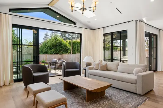 2392 Lawson Avenue, West Vancouver For Sale - image 15