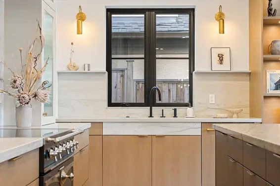 2392 Lawson Avenue, West Vancouver For Sale - image 19