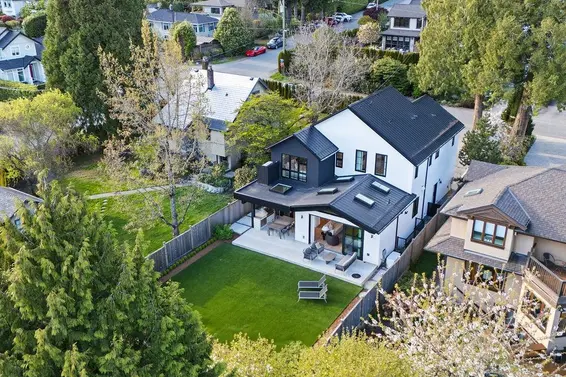 2392 Lawson Avenue, West Vancouver For Sale - image 38