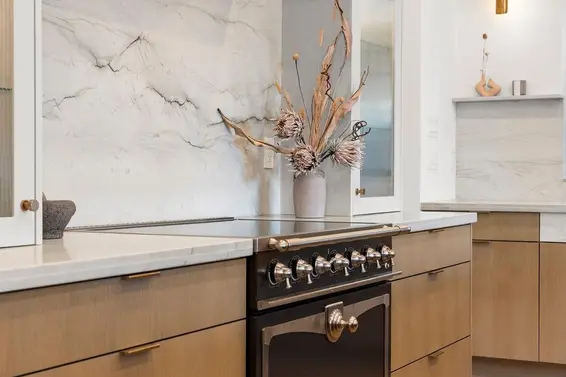 2392 Lawson Avenue, West Vancouver For Sale - image 8