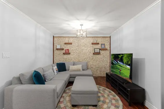 1188 Strathaven Drive, North Vancouver For Sale - image 14