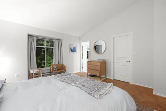 1188 Strathaven Drive, North Vancouver For Sale - image 19