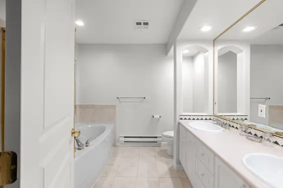 1188 Strathaven Drive, North Vancouver For Sale - image 20